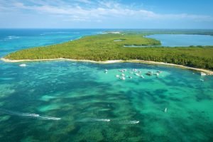 Punta Cana: Catamaran Tour with Food and Drinks